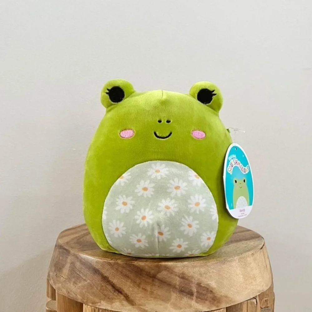 Squishmallows Wendy the Frog - 8" - Picture 7 of 8